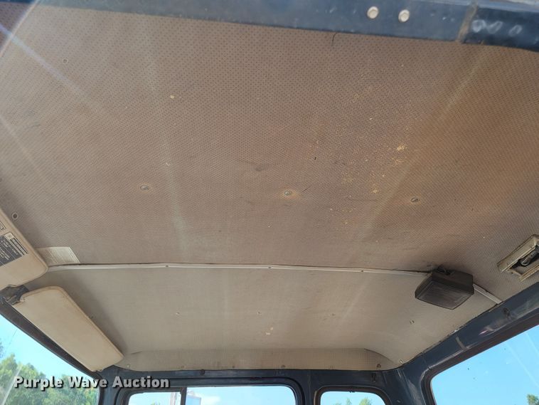 image for item KA9297 1983 Ford C700  dump truck