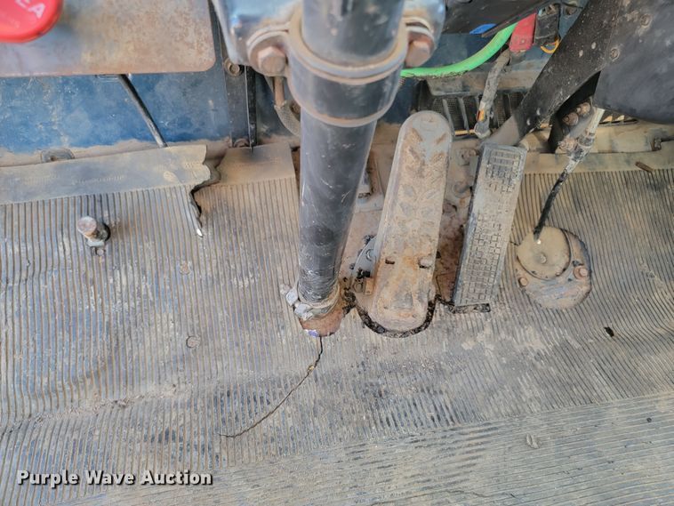 image for item KA9297 1983 Ford C700  dump truck