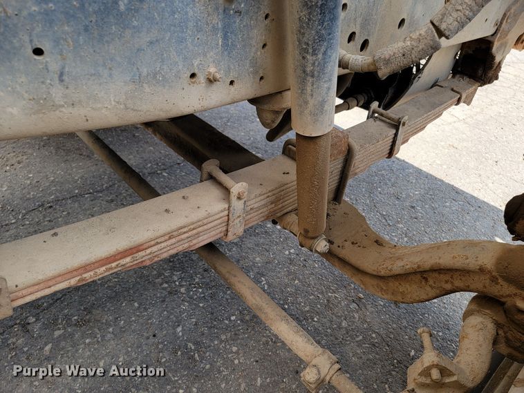 image for item KA9297 1983 Ford C700  dump truck