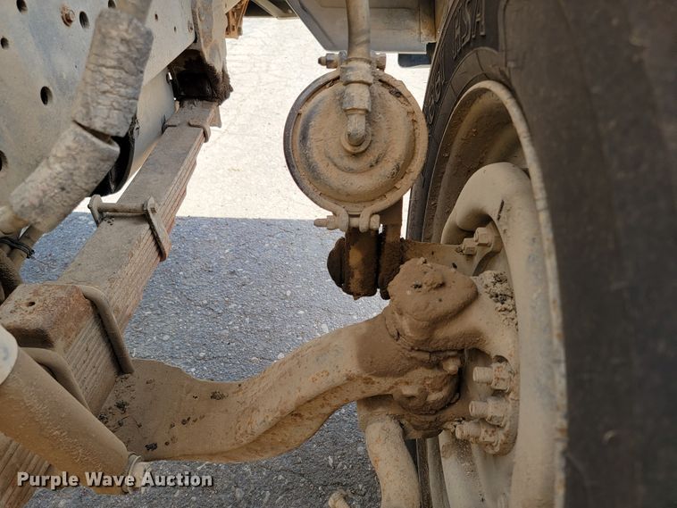 image for item KA9297 1983 Ford C700  dump truck