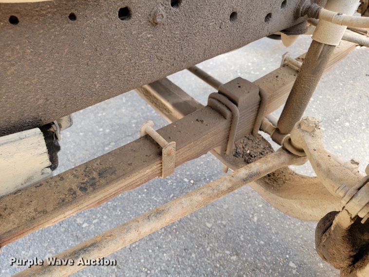 image for item KA9297 1983 Ford C700  dump truck