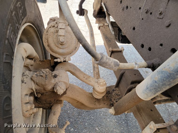 image for item KA9297 1983 Ford C700  dump truck