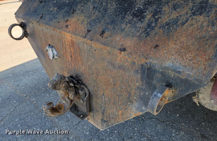 image for item KA9297 1983 Ford C700  dump truck