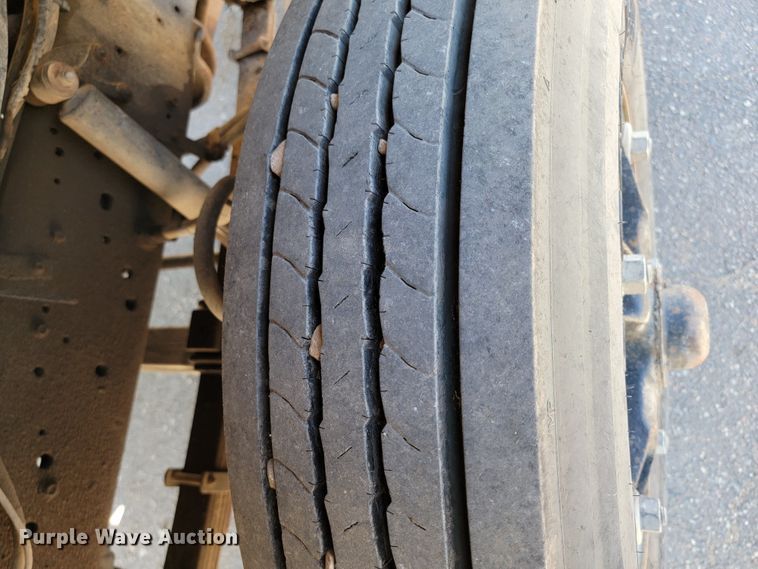 image for item KA9297 1983 Ford C700  dump truck