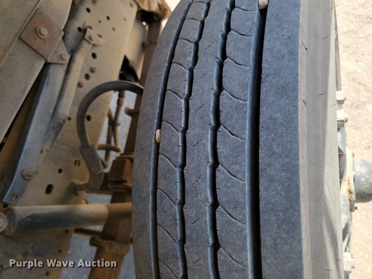 image for item KA9297 1983 Ford C700  dump truck