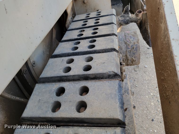 image for item KA9298 Cedarapids CR 361  paver