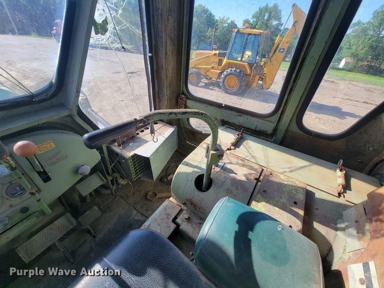 image for item KA9300 Terex 82-30  dozer
