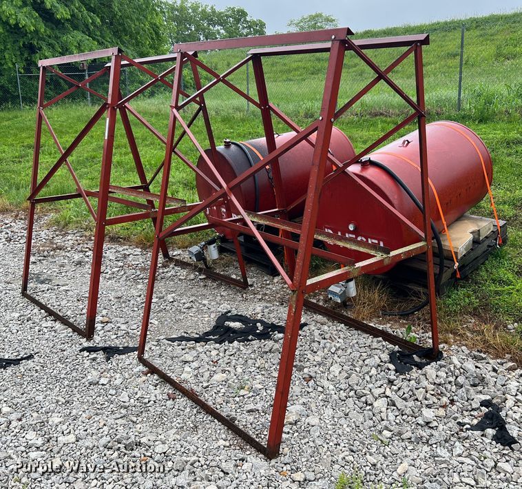 image for item KD9006 (2) fuel tanks