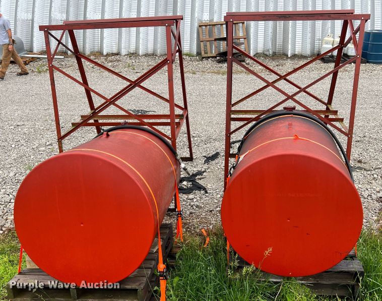 image for item KD9006 (2) fuel tanks