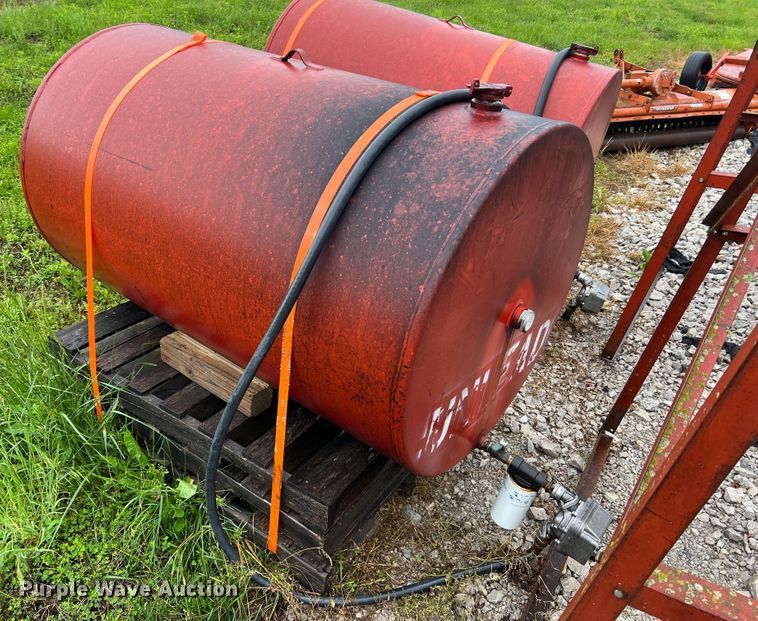 image for item KD9006 (2) fuel tanks