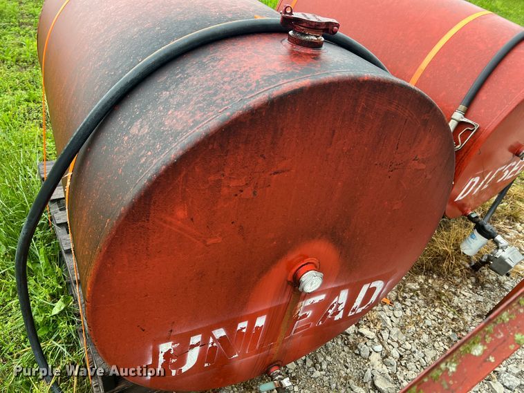 image for item KD9006 (2) fuel tanks