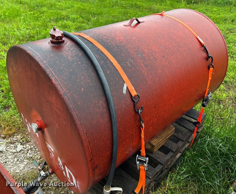 image for item KD9006 (2) fuel tanks