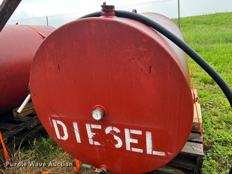 image for item KD9006 (2) fuel tanks