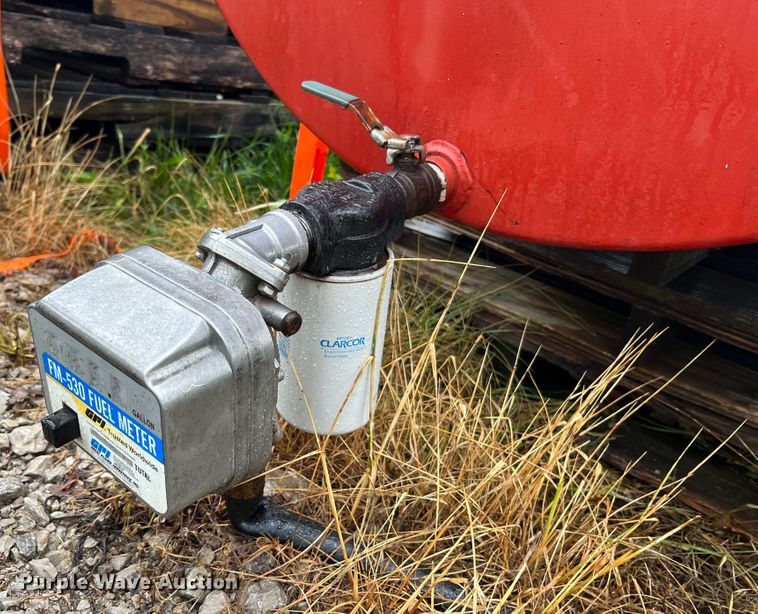 image for item KD9006 (2) fuel tanks