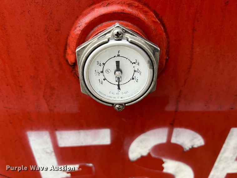 image for item KD9006 (2) fuel tanks