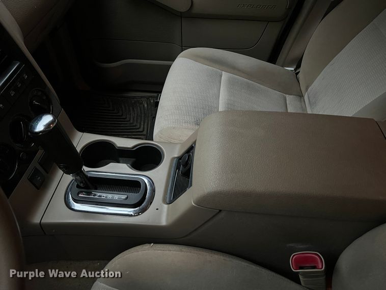 image for item KD9013 2008 Ford Explorer  SUV