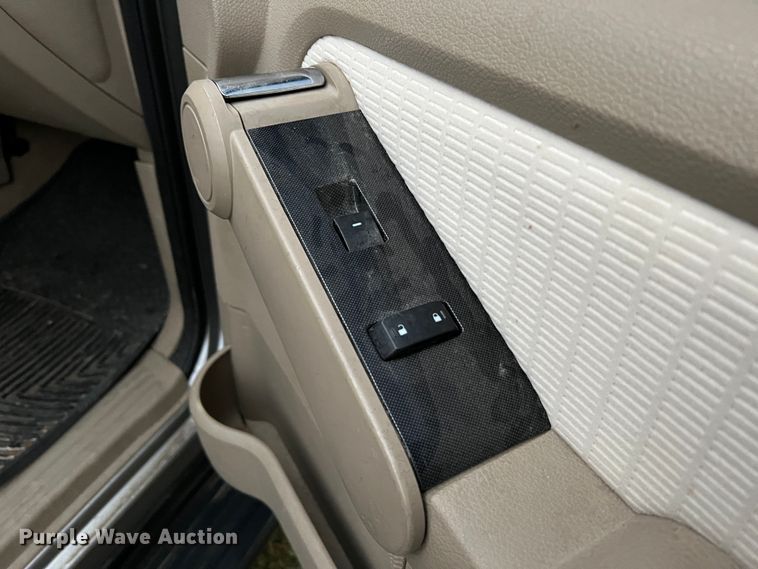 image for item KD9013 2008 Ford Explorer  SUV