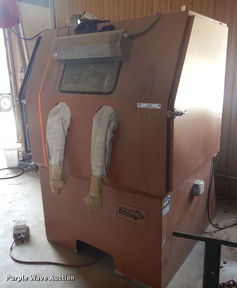image for item KI9431 Zero Mfg. 200-4  sandblast cabinet