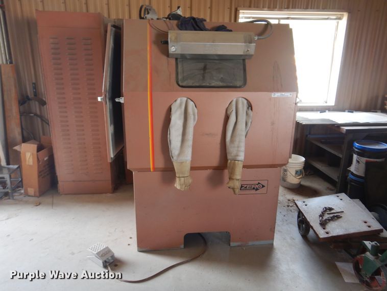 image for item KI9431 Zero Mfg. 200-4  sandblast cabinet