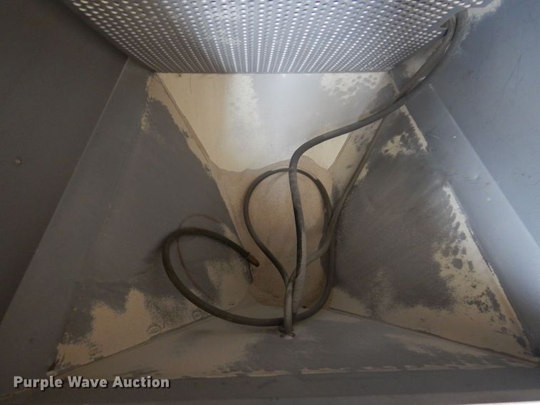 image for item KI9431 Zero Mfg. 200-4  sandblast cabinet