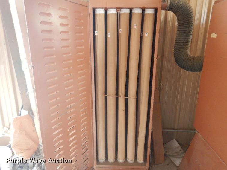 image for item KI9431 Zero Mfg. 200-4  sandblast cabinet