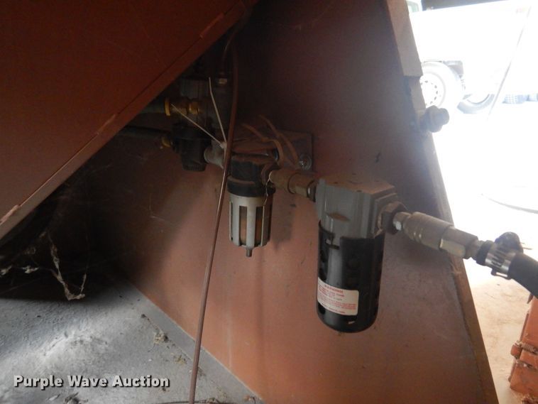 image for item KI9431 Zero Mfg. 200-4  sandblast cabinet