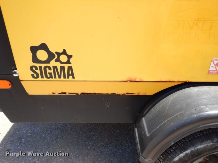 image for item KR9266 2005 Kaeser M57  air compressor