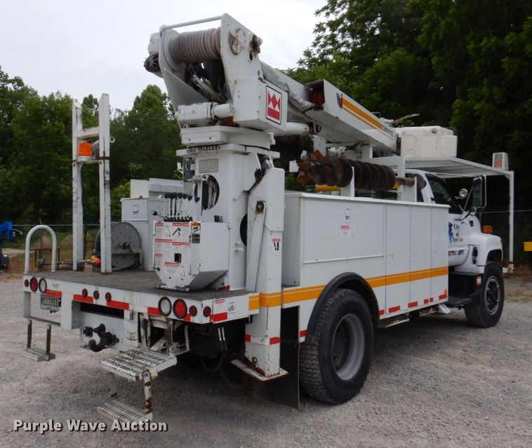 image for item KR9297 1998 Chevrolet C7500  digger derrick truck