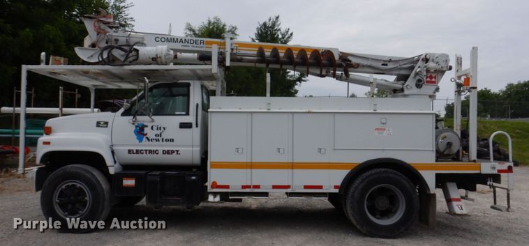 image for item KR9297 1998 Chevrolet C7500  digger derrick truck