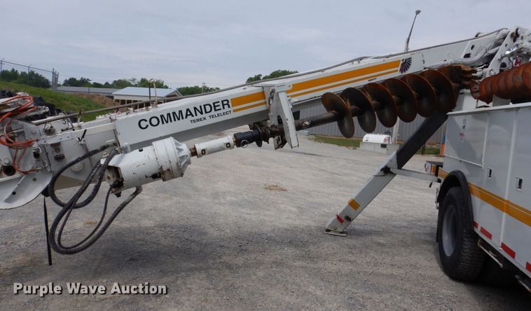 image for item KR9297 1998 Chevrolet C7500  digger derrick truck