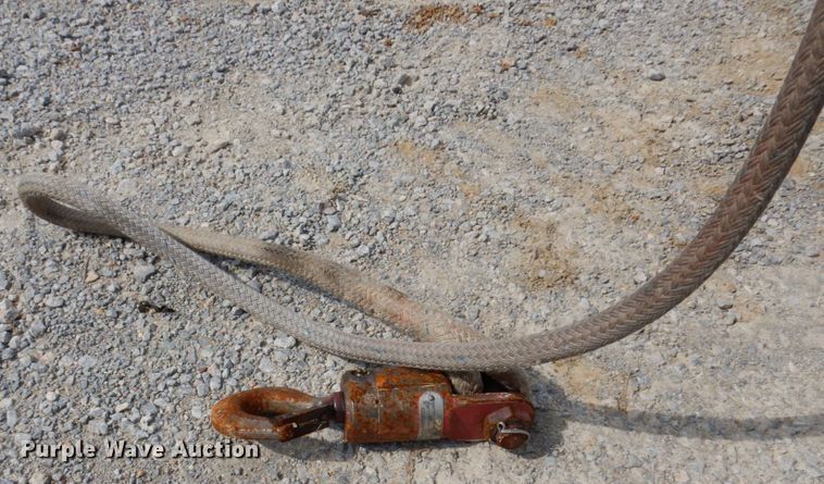 image for item KR9297 1998 Chevrolet C7500  digger derrick truck