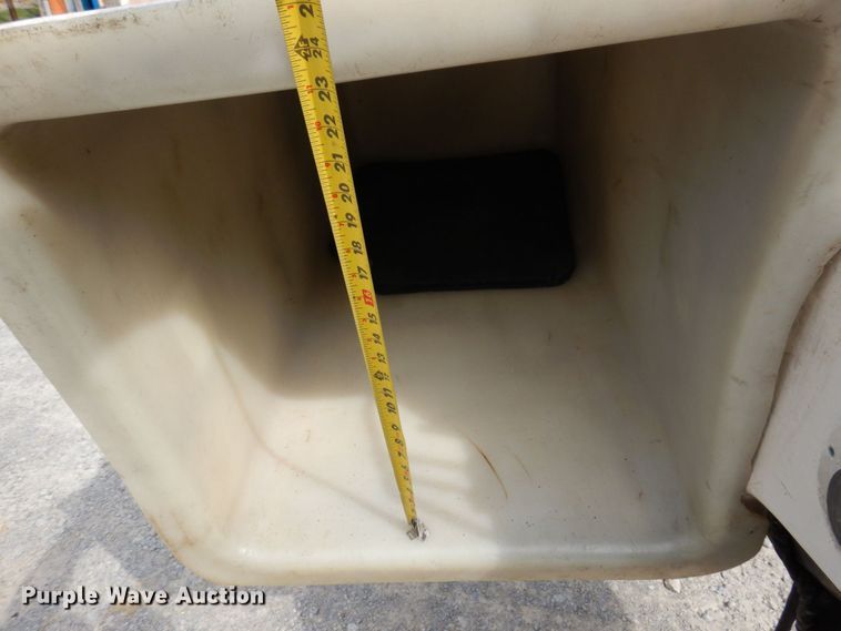 image for item KR9297 1998 Chevrolet C7500  digger derrick truck