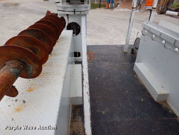 image for item KR9297 1998 Chevrolet C7500  digger derrick truck