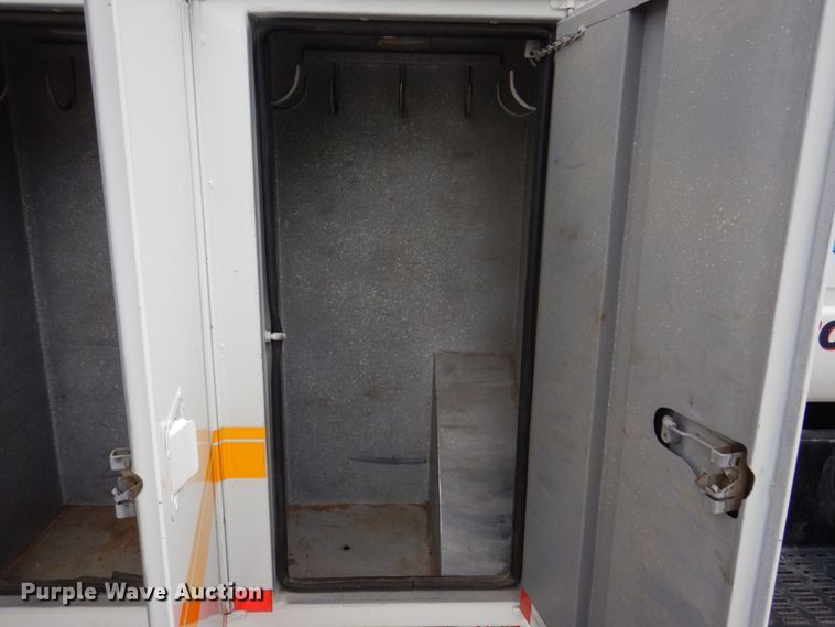 image for item KR9297 1998 Chevrolet C7500  digger derrick truck