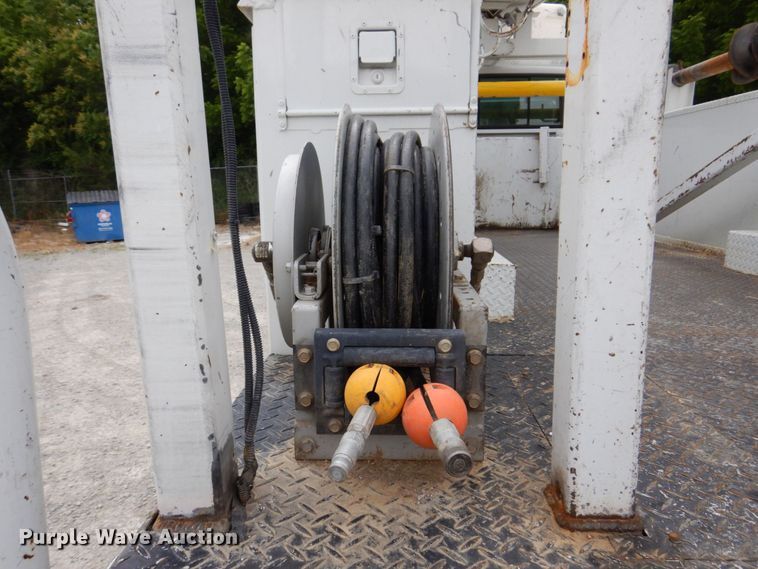 image for item KR9297 1998 Chevrolet C7500  digger derrick truck