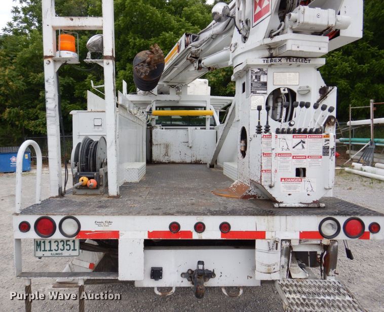 image for item KR9297 1998 Chevrolet C7500  digger derrick truck