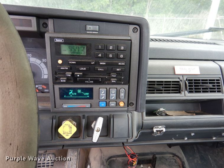 image for item KR9297 1998 Chevrolet C7500  digger derrick truck