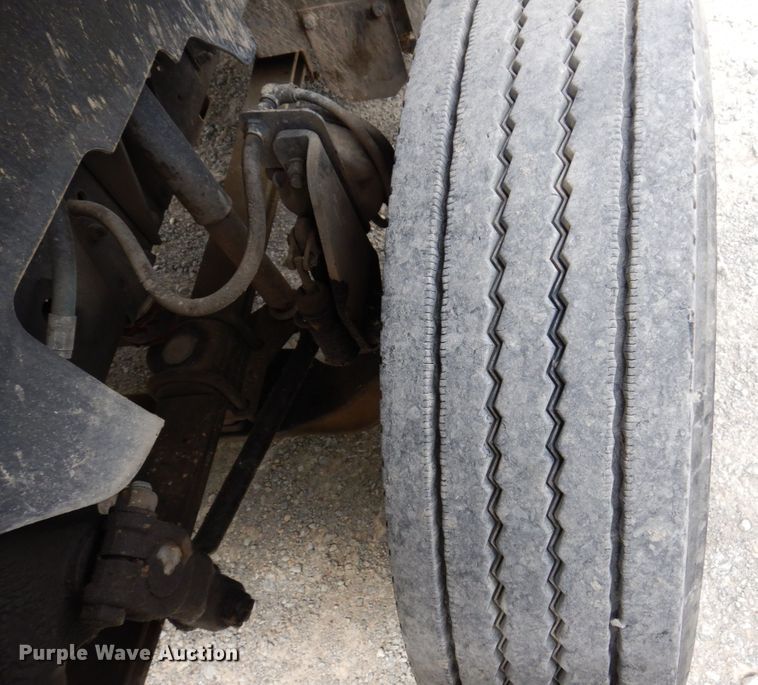 image for item KR9297 1998 Chevrolet C7500  digger derrick truck