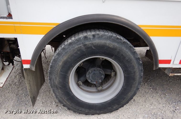 image for item KR9297 1998 Chevrolet C7500  digger derrick truck