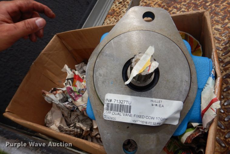 image for item KR9297 1998 Chevrolet C7500  digger derrick truck