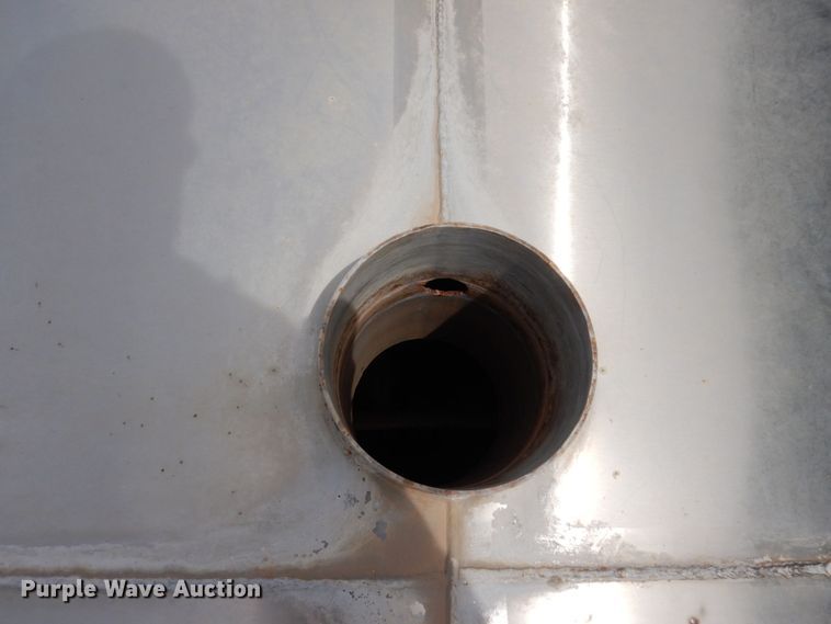 image for item KR9298 1995 International 8100  water truck