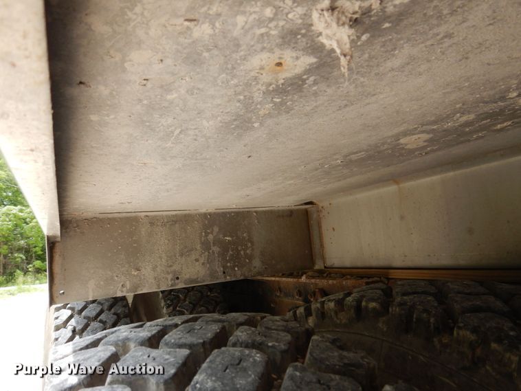 image for item KR9298 1995 International 8100  water truck