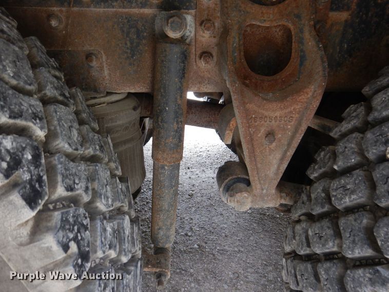 image for item KR9298 1995 International 8100  water truck