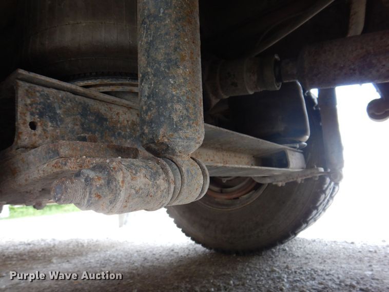 image for item KR9298 1995 International 8100  water truck