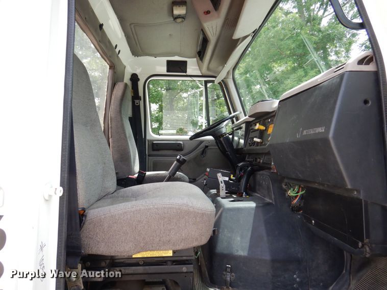 image for item KR9298 1995 International 8100  water truck