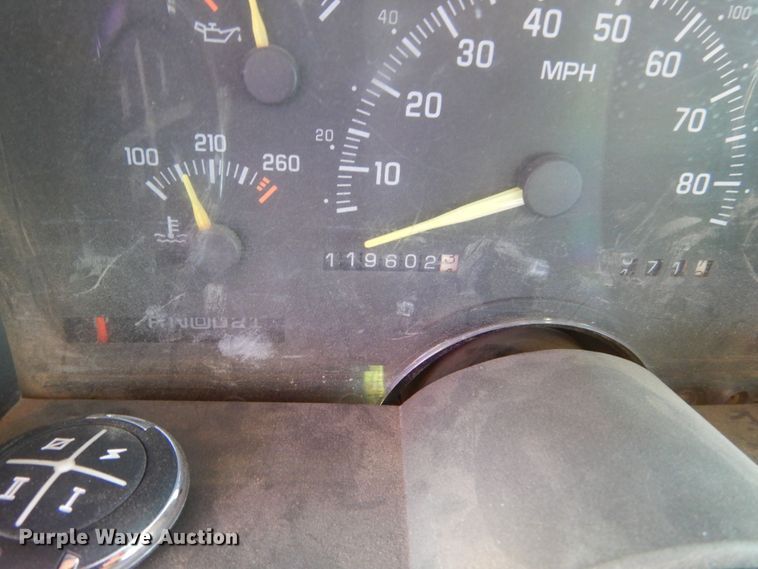 image for item KS9906 1994 Chevrolet Suburban K1500  SUV