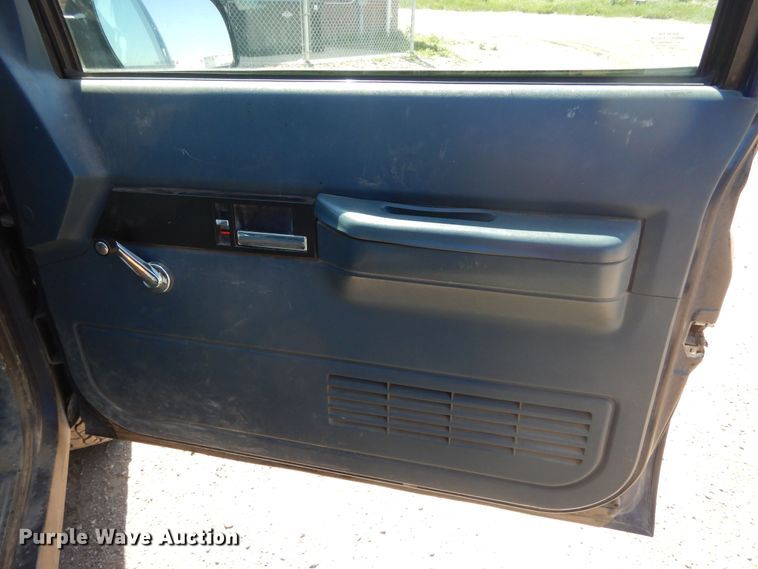 image for item KS9906 1994 Chevrolet Suburban K1500  SUV