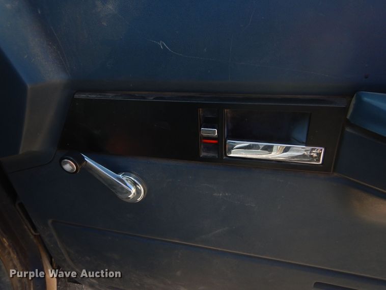 image for item KS9906 1994 Chevrolet Suburban K1500  SUV