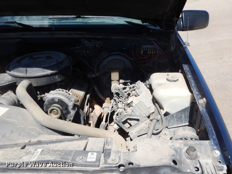 image for item KS9906 1994 Chevrolet Suburban K1500  SUV