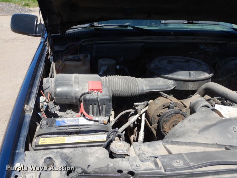 image for item KS9906 1994 Chevrolet Suburban K1500  SUV